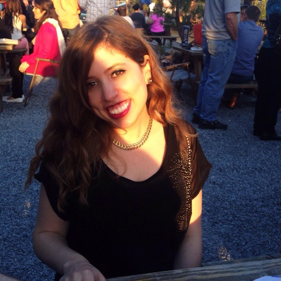 Meet your Posher, Michelle - Picture 4 of 5